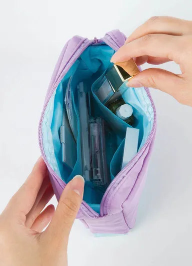 DELDE スクエアポーチ 中身