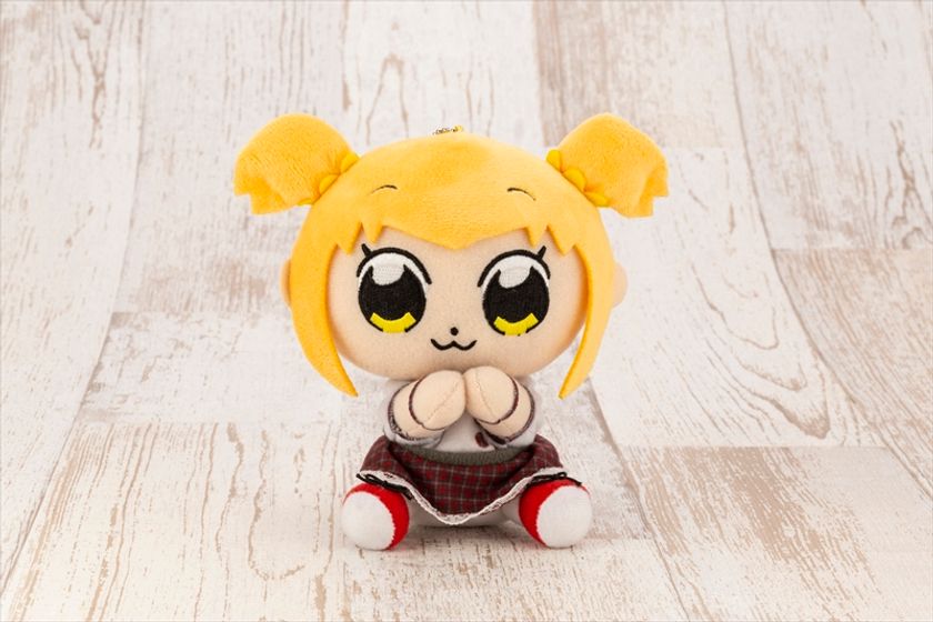 アニメ『ポプテピピック』に登場した
アイドル「ポプちん」と銀座のホステス「ピピ美ママ」がぴたぬいで登場！