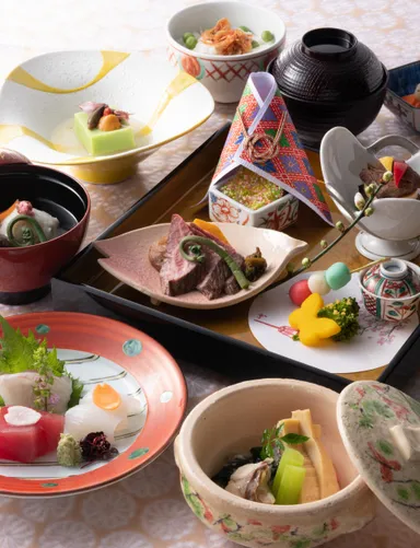 宝塚ホテル　日本料理「曙」