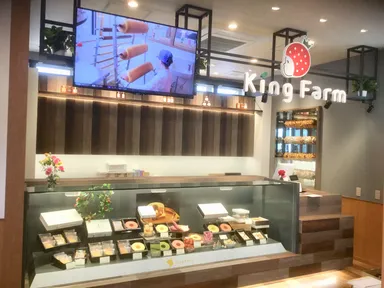 カフェ内バウムクーヘンギフトサロン