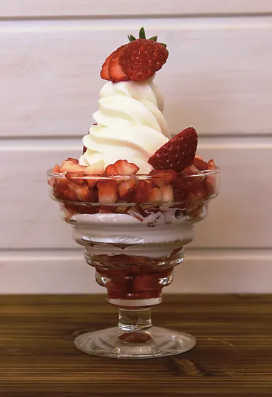 いちごパフェ