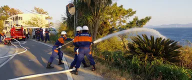 南知多町消防団による放水デモンストレーション