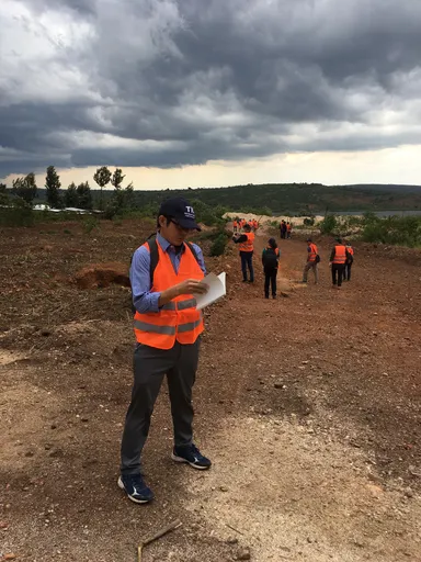 アフリカでのタンタル資源開発現場3