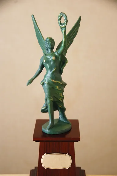 第5回　ニッポン新事業創出大賞 特別賞　トロフィー