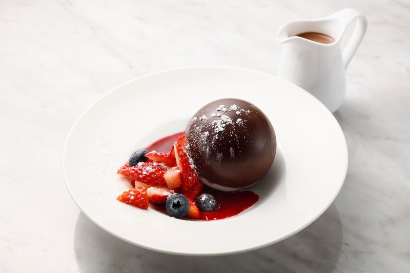 ドゥバイヨル　丸の内オアゾ店
大人気の季節限定フレーバーが再登場！
春の訪れを味わう“3種のベリーとショコラのマリアージュ”
『DEBAILLEUL アヴァランシュ プランタン』