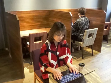 コワーキングスペース利用イメージ(RAKU SPA コース専用フロア)