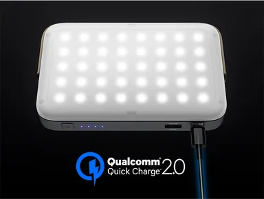 QC2.0搭載で高速充電が可能