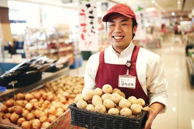 【OMO7 旭川】野菜は箱買い（店員イメージ）