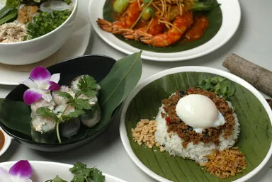 ご友人・ご家族との食事や、大人数のご宴会にも