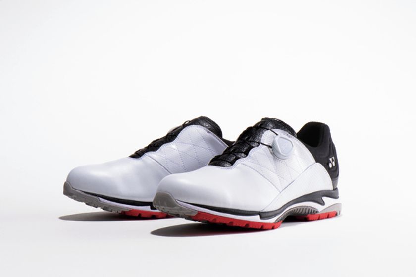 12mの高さから落とした生卵が割れずに6m以上跳ね返る
「パワークッションプラス」搭載
18ホールラウンド後も疲れにくいスパイクレスモデル
「エアラスゴルフ2（男性用）・2L（女性用）」
2019年4月下旬より発売