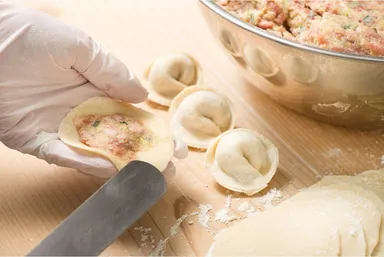 浜松餃子 浜太郎　浜松駅前店　手包み