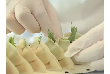 浜松餃子 浜太郎　浜松駅前店　手包み2