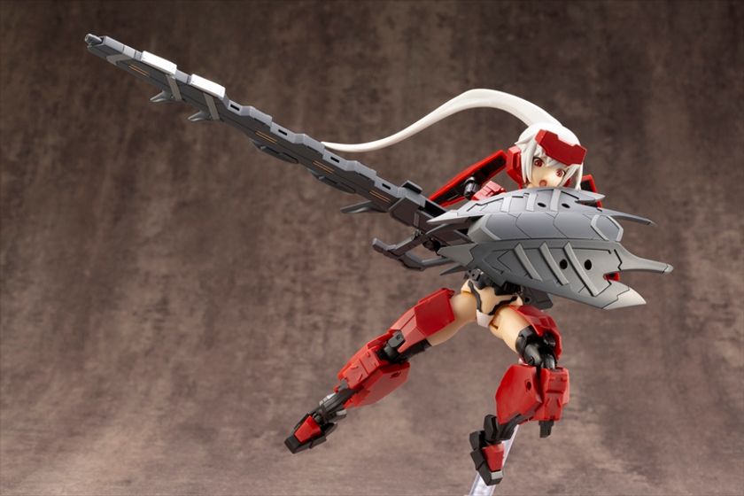 メカデザイナー「鷲尾 直広」氏がデザインしたヘヴィウェポンユニット
「ヘヴィウェポンユニット20 龍装具〈アギト〉」が登場！