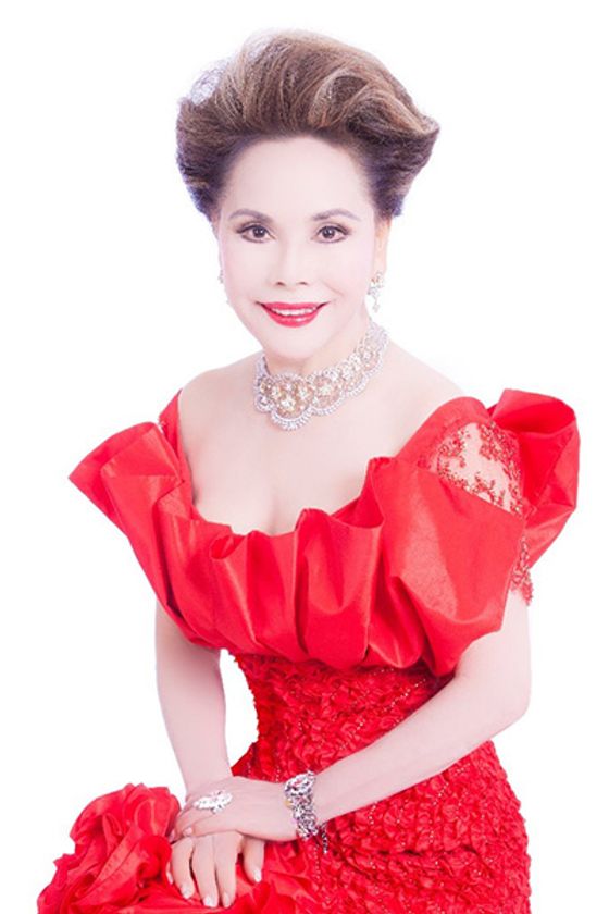 美しく生きる秘訣　～為せば成る 為さねばならぬ何事も～
デヴィ夫人　トークショー開催
2019年6月30日（日）吉祥寺第一ホテルにて