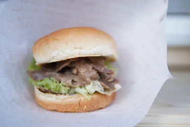 山盛り(山守り)バーガー