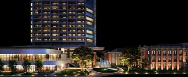 ▲旧帝蚕倉庫の復元棟と周囲の街並み（右から2棟目が出店予定棟）