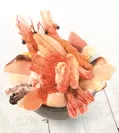 鮨龍儀「北海道産天然ブリと４大ガニが入った海鮮丼」