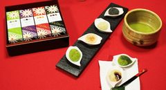 初体験！わらび餅の中から和束抹茶や秘伝しょうゆタレがトロり　新商品『蜜わらび』4月1日発売