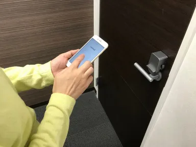 スマホで入退室管理