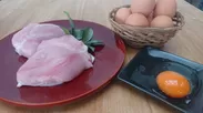 地鶏胸肉とランニングエッグのセット