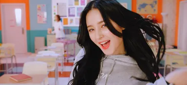 MOMOLAND PV05