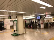 音声の明瞭化を行った都営地下鉄五反田駅改札口