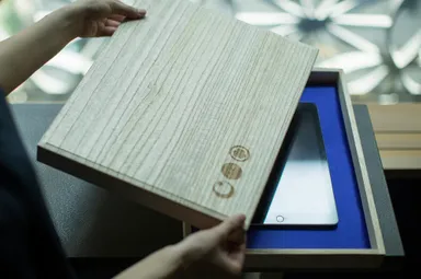 【星のや東京】デジタル機器お預かり箱