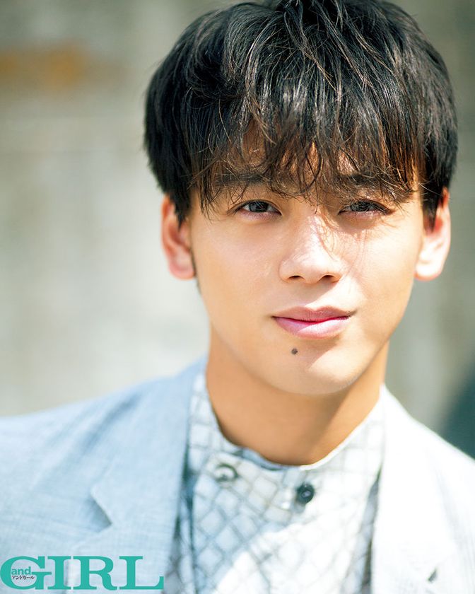 まもなくアラサー！素敵に歳、重ねてます！
竹内涼真　「春デートは自然の中、
グランピングで癒されたい♪」
『andGIRL 5月号』2019年4月12日（金）発売！