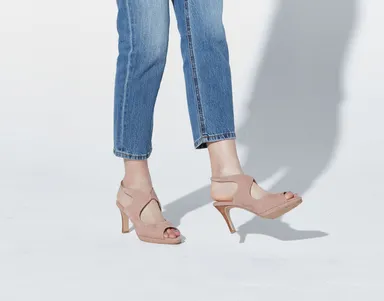 定番カラー・ピンクベージュヌバック