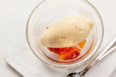 プルミエデセール　桜のアイスクリームと高知県産オレンジ