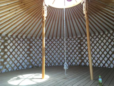 ゲルの内部(家具は今後入ります)