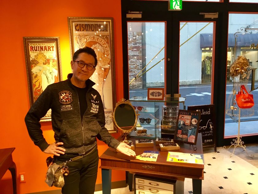 元チェッカーズ　大土井裕二
パリミキ渋谷店にて初のライヴ開催