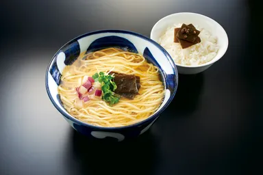 拳ラーメン