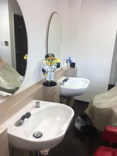 理容店のカウンター