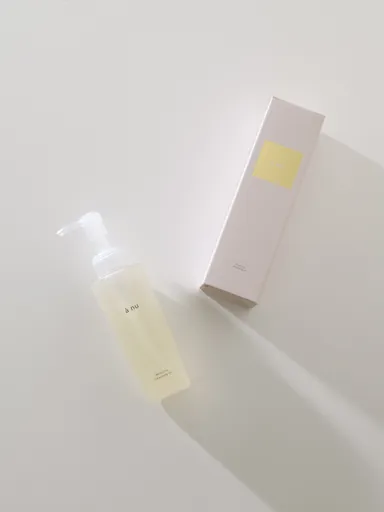 アニュ　モイスチャークレンジングオイル2