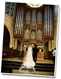 荘厳なチャーチでの挙式