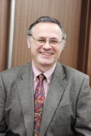 弊社代表 露草 和賛