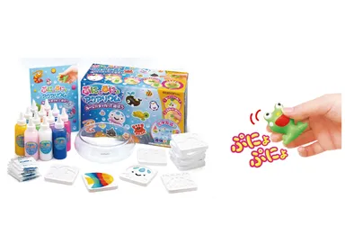 左：ぷにょぷにょアクアリウム　右：ぷにょぷにょとした感触(完成後)