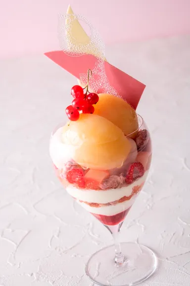 パルフェ ペッシェ～桃のパフェ～