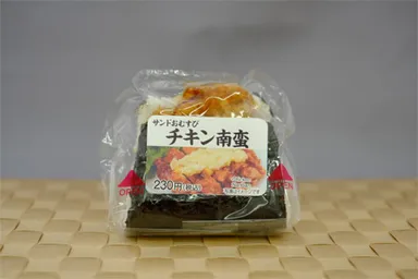 サンドおむすび　チキン南蛮