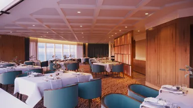 プレミアダイニング ザ・ベール1