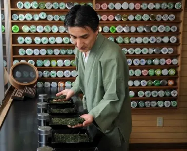 真茶園八代目当主　松田真彦当主