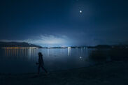 【星のや富士】夜の湖畔散策