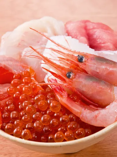 名物 おこもり丼 蟹汁付き 1,500円(税別)