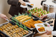 神奈川県で企業の福利厚生と社員定着へ貢献する「ランチケータリング暖」をサービス提供開始！～ビュッフェ型の食堂の無料試食も実施～