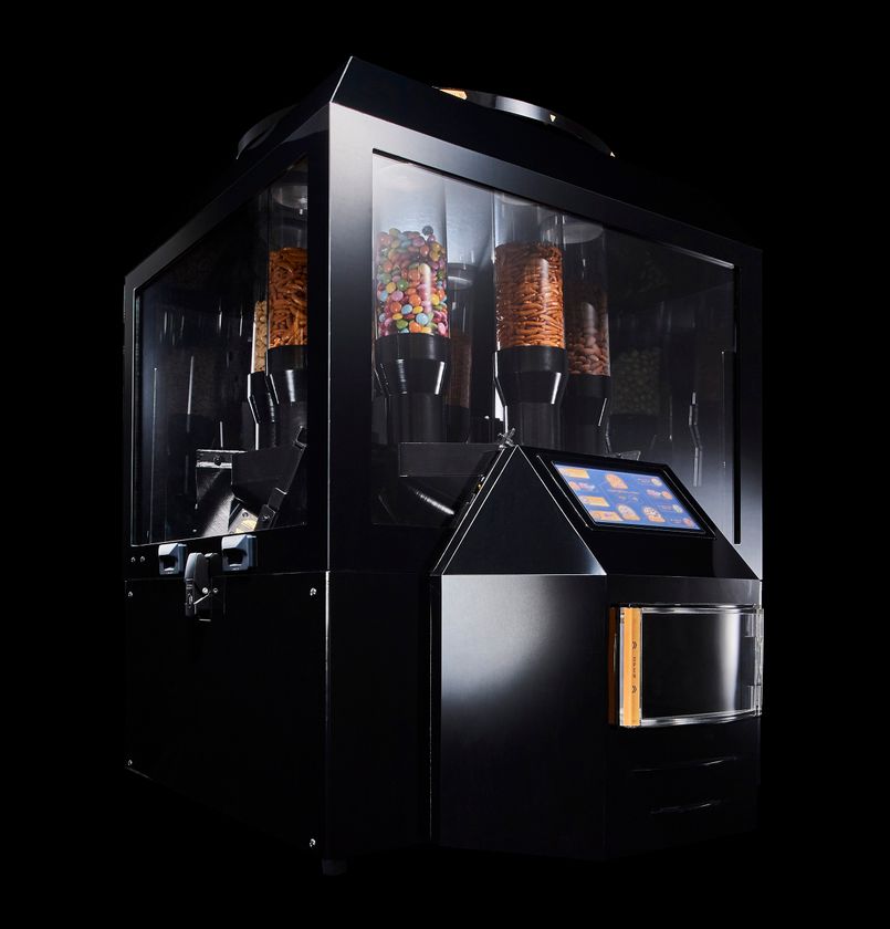 柿の種はピーナッツだけじゃない！
あなた好みに選べる美味しさ
亀田の柿の種専用マシン『TANE ROBO(タネロボ)』
普段は買えない柿の種が大集合の
「柿の種ワールド」にて
6月1日ついに稼働開始！