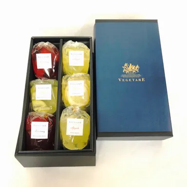 化粧箱に入った様子