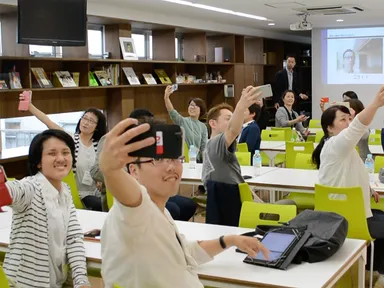 お客様に親近感を持っていただく写真を撮るための、自撮りのワークショップ