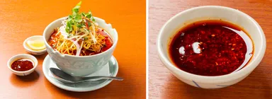 激辛カオソイ／自家製のマーラー醤