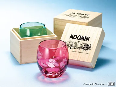 お届け時には高級桐箱に収めてお届け